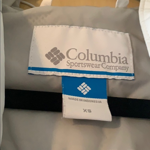 Women’s White Columbia Jacket - Picture 4 of 10